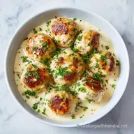 Boulettes De Poulet Cr&eacute;meuses: Sauce Onctueuse