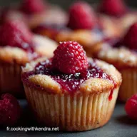 Cupcakes &agrave; la framboise Recette moelleuse avec c&oelig;ur coulant
