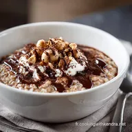 KaffeePorridge mit Schokolade und Erdnuss : le gruau facile et gourmand