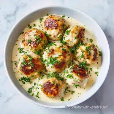 Boulettes De Poulet Cr&eacute;meuses: 40 Min